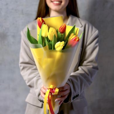 Букет из 7 тюльпанов микс
