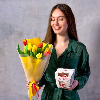 Комбо 7 тюльпанов, конфеты