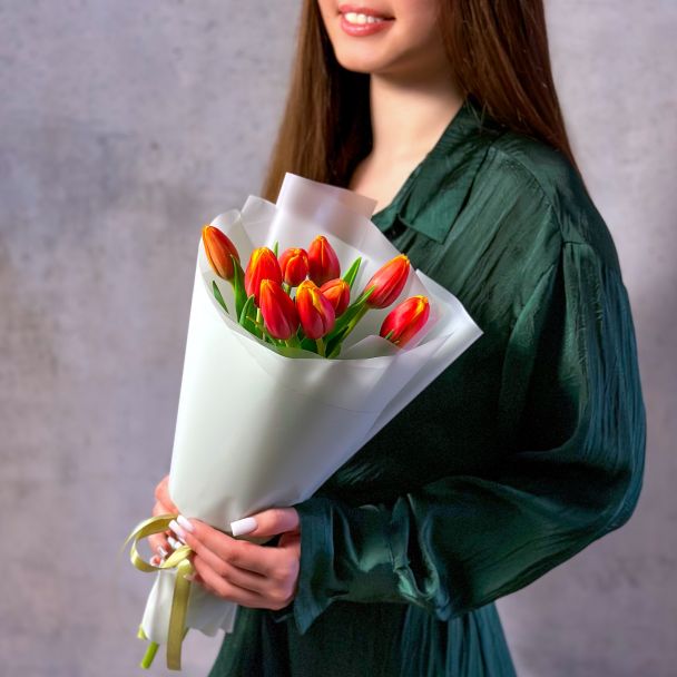 Букет из 9 оранжевых тюльпанов